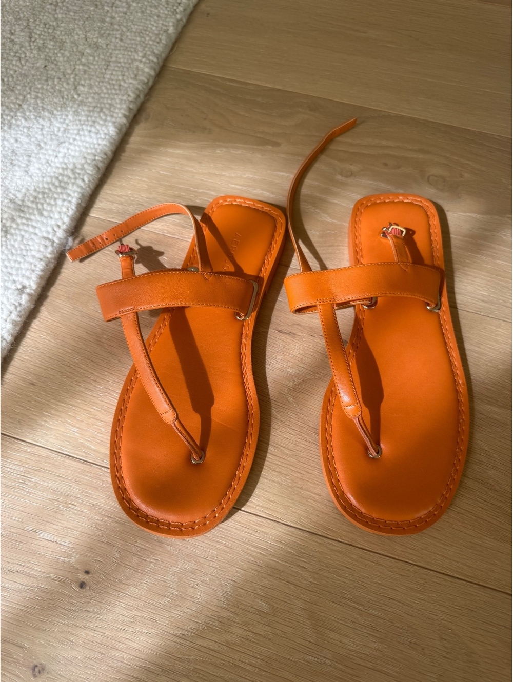 Aerosoles Cherry Orange T-Strap Slingback Flat Sandals Women’s Size 8